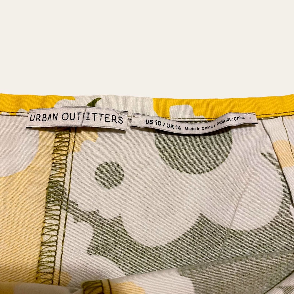 Urban Outfitters Groovy Yellow and Green Floral Cutoff Shorts - Picture 3 of 3